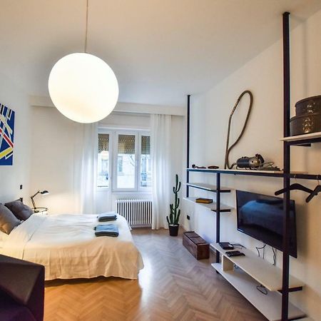 For Long-Term, Budget! Szovetseg Apartment In The Heart Of Budapest Luaran gambar