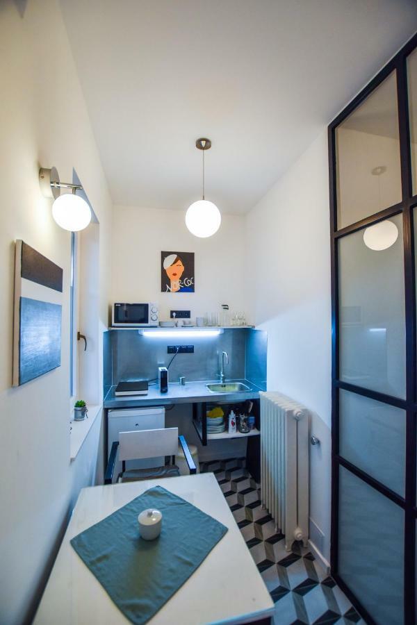 For Long-Term, Budget! Szovetseg Apartment In The Heart Of Budapest Luaran gambar